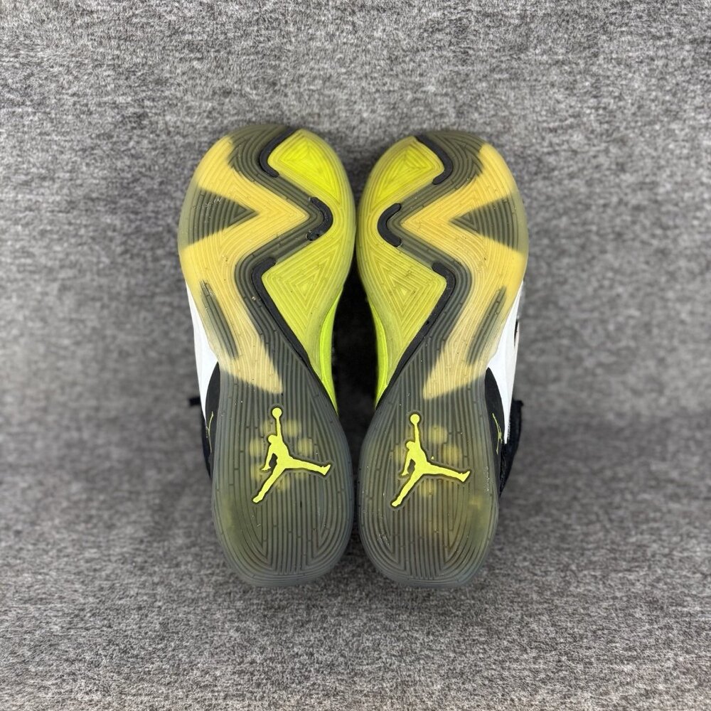 ✅Nike Air Jordan Luka 2 TB Men's Size 9.5 Black Volt Basketball Shoes Sneakers - Picture 3 of 10